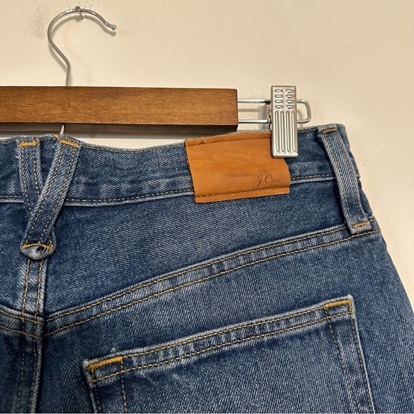 J. Crew Slouchy Boyfriend Jean in Barn Wash Distressed Denim Size 26 - Picture 5 of 9